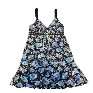 Studio Donatella Pretty Blue and Black Floral Nightie Size L